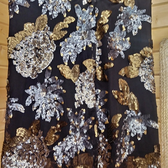 By 2 Sable Sequins Black Flower Skirt - Picture 8 of 8